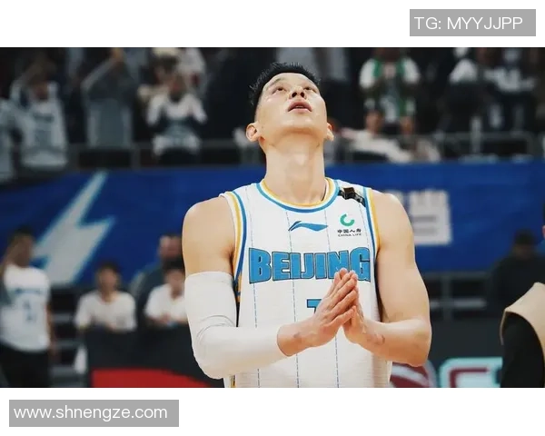 林书豪对阵爵士的精彩表现回顾与比赛分析完整解读